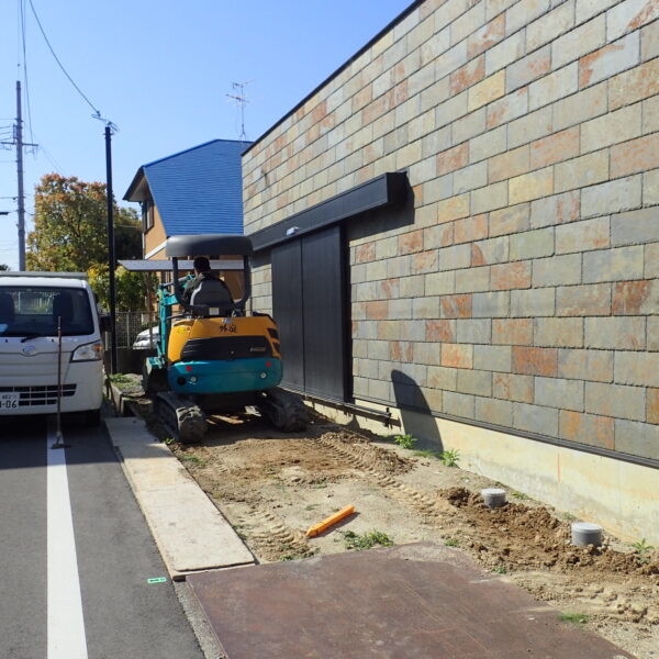 住みながら外構工事ができる㍿西川技建です